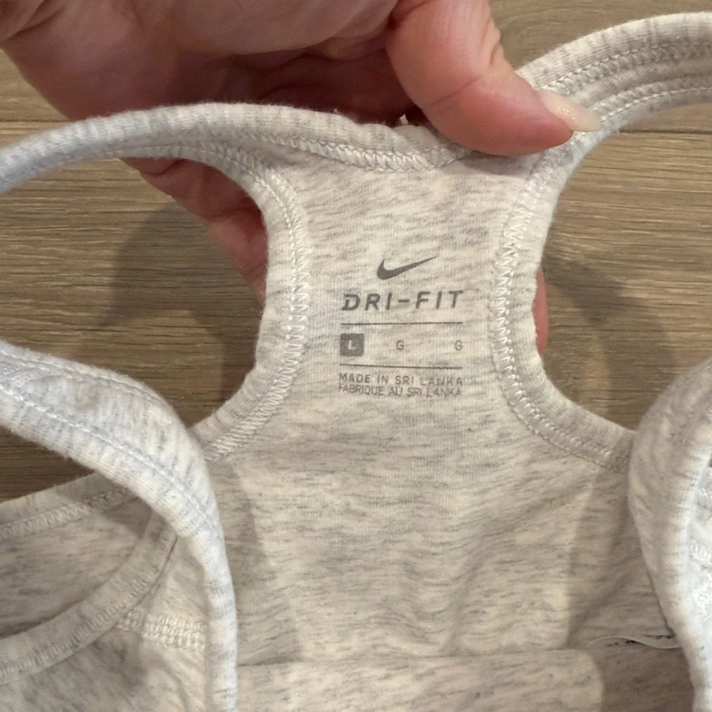 NIKE GIRLS Heather Gray Hot Pink Logo Pullover Racerback Active Sports‎ Bra Sz L